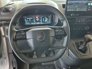 Furgonetas Comerciales NWELY USADAS 2025 BERLINGO M96 AWD, Bajo Kilometraje, Luces LED, EN VENTA - Product Image 2