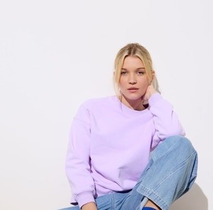 Vêtements décontractés Femmes Sweat Shirt Manches Longues Sport Wear Sweat Shirt Pour Adulte Respirant Confortable Sweat Shirt - Product Image 4