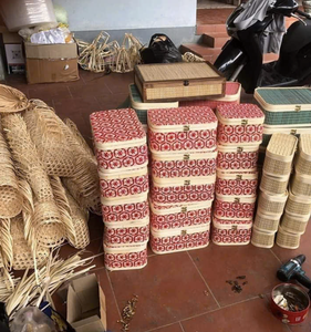 Cesta de almacenamiento de bambú hecha a mano de Vietnam para decoración del hogar Exhibición de frutas y presentación de regalos - Product Image 3