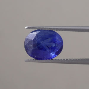 Zafiro Azul Sintético al por Mayor, Gema Suelta |   Corte Ovalado de 12.5x10mm |   Zafiro Pulido de 7.20 Quilates con Certificado IGI - Product Image 1