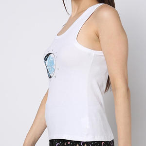 Camiseta sin mangas de entrenamiento para mujer con logotipo personalizado al por mayor, camiseta blanca informal de verano 2025 a la moda, Camiseta deportiva para chicas con patrón sólido a precio barato OEM - Product Image 3