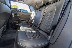 ออดี้ SQ8 เพรสทีจ ปี 2022 สภาพดี - Product Image 2