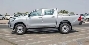Hilux 9X DC 2.4D MT 4X4 2023 Usado, Volante a la Izquierda, Asientos de Cuero, Cámara Trasera, Ventanas Eléctricas, Color Plata (VC HI.L UX.DC2.4D 17) - Product Image 3