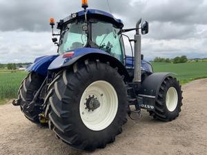 Tractor usado nuevo y holandés T7070 a la venta - Product Image 2