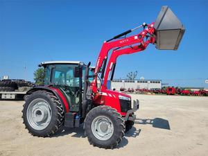 Tracteur AGCO Massey Ferguson 4710 4x4 d'occasion en bon état avec moteur de 100 CV, boîte de vitesses automatique, garantie de 2 ans, travaux agricoles et de construction - Product Image 5