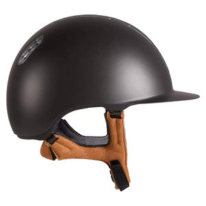 Casque d'équitation avec conception de fixation sécurisée et boucle réglable pour une position stable lors de la pratique de l'équitation rapide - Product Image 6