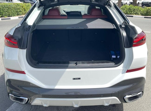 BMW X6M Coupé 2024 Seminuevo, Turbo 600HP, Volante a la Izquierda, 8 Cilindros, Transmisión Automática, Euro VI, R21, Luces Panorámicas - Product Image 3