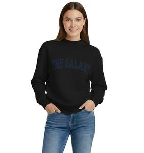 Pull en molleton à col montant pour femme, design haut de gamme, manches longues, logo brodé sur le devant, écologique et respirant - Product Image 1