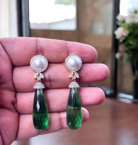 Pendientes Elegantes y Modernos para Mujer, con Circonita, Plateados, para Fiestas y Bodas, Hechos Principalmente de Latón, Regalo de Moda - Product Image 4