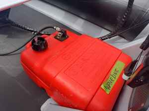 Embarcaciones de Motor Usadas de Primera Calidad, Wavelines 2023, 4.2M, Aluminio, RIB, Motor Fuera de Borda Tohatsu de 30HP, con Remolque, en Venta Ahora - Product Image 6