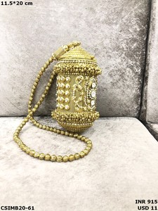 Pochette de soirée en métal avec pierre de cristal de luxe fabriquée à la main pour les femmes sac à main élégant en fer pour les mariages et les fêtes - Product Image 2