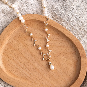 Collier de mariée en laiton personnalisable à la mode populaire pour les femmes <span class=keywords><strong>pendentif</strong></span> plaqué or Zircon perle d'eau douce pour les cadeaux de mariage - Product Image 1