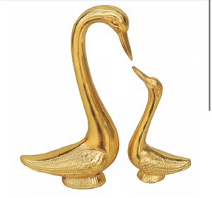 รูปปั้นบนโต๊ะอลูมิเนียมดีไซน์โดดเด่นและสง่างามสำหรับเป็นของขวัญที่บ้านของคุณทำในอินเดีย - Product Image 4