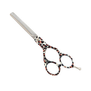 กรรไกรซอยผมสแตนเลสสำหรับร้านเสริมสวยมืออาชีพ 32 ซี่ ใบมีดคม สำหรับคนถนัดขวา เกรด A+ สำหรับซอยผม - Product Image 3