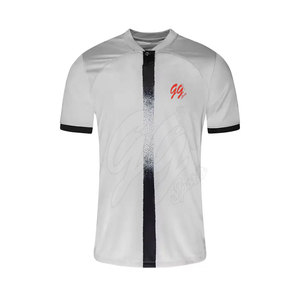 Maillot de football à manches courtes fabriqué au Pakistan, faible MOQ, 100 % polyester, léger, séchage rapide, respirant - Product Image 1