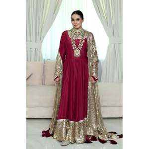 Robe de bal rouge élégante faite à la main en satin pour femme, taille empire, taille XS, longueur ras du sol, tenue formelle indienne Diwali - Product Image 1
