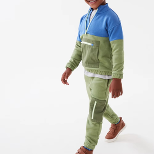 Jersey de invierno de dos piezas para niños, chándal, ropa deportiva de último diseño, chándal de talla grande con patrón sólido para niños, conjunto de deporte de invierno - Product Image 1