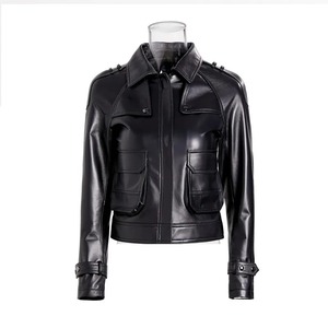 Vente en gros de blouson aviateur coupe-vent nouveau style personnalisé pour femmes en fourrure de mouton d'agneau véritable avec rembourrage en cuir PU vestes classiques en coton - Product Image 4