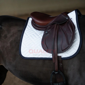 Almohadilla de sillín inglesa personalizada 2025 para caballos, Material acolchado suave y transpirable, duradera y cómoda para montar en sillín - Product Image 3