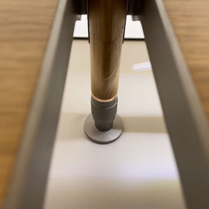 <span class=keywords><strong>Étagère</strong></span> flottante sur pied de luxe minimaliste moderne sur mesure, présentoir de livres, unité d'étagérage décorative pour bureau masculin - Product Image 5