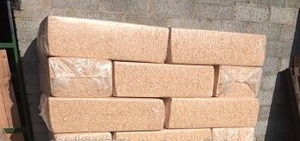 Virutas de Madera de Pino y Acacia Secas para Aves de Corral, Ganado y Caballos - Product Image 4