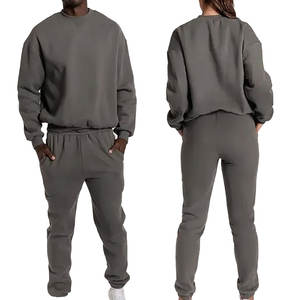 Vente en gros de survêtements pour hommes avec logo personnalisé Ensemble survêtement 2 pièces de haute qualité à col ras du cou et pantalon Sportswear assorti pour hommes - Product Image 4