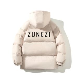 เสื้อแจ็คเก็ตพัฟเฟอร์บุขนสำหรับผู้ชายไซส์ใหญ่ มีฮู้ด ปิดด้วยซิป กันน้ำ ผลิตจากวัสดุขนสัตว์และโพลีเอสเตอร์ รับสกรีนโลโก้ - Product Image 5