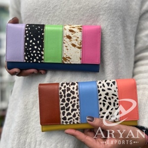 หนังรีไซเคิลแฮนด์เมดมีสไตล์พิมพ์สัตว์คลัทช์ที่ไม่ซ้ํากันผู้หญิงหลายสีกระเป๋าขายร้อนกระเป๋าสตางค์หนังรีไซเคิลที่สวยงาม - Product Image 1