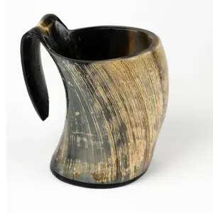 Taza de jarra de cerveza de cuerno de búfalo vikingo hecha a mano más vendida, taza de bebida de cerveza Medieval pulida Natural Premium para fiesta - Product Image 1