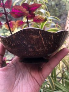 Cuencos de coco grabados artesanales únicos, cuenco grabado de cáscara de coco al por mayor con logotipo de alta calidad - Product Image 4