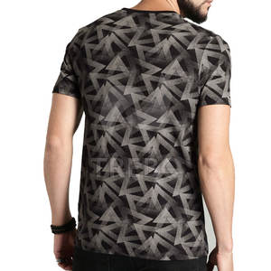 Camiseta de Poliéster/Algodón Sublimada Hecha en Pakistán, Venta al Por Mayor, Impresión Personalizada, Unisex, Secado Rápido, Transpirable, OEM en Stock - Product Image 3