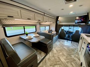 Autocaravana Familiar Económica Forest River 2851SLE Blanca Euro 5 para 4-6 Personas con Piso Acrílico de Lujo y Cocina - Product Image 2