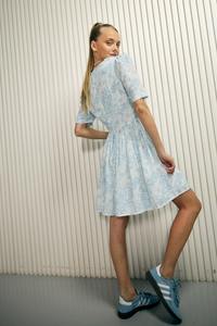 Robe d'été en coton indien fait à la main bloc élégant imprimé vêtements de fête courts pour les femmes cadeau de mariée personnalisé ODM approvisionnement - Product Image 4