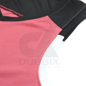 Uniformes de basket-ball pour hommes durables en polyester 100% anti-froissement, antibactériens, à séchage rapide, sans manches, nom d'équipe personnalisé, service OEM - Product Image 4