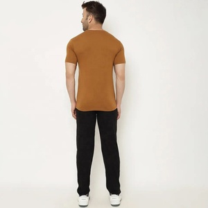Vente en gros T-shirt en jersey 100% coton surdimensionné de qualité supérieure personnalisé pour hommes garçons Meilleure vente Vêtement à manches courtes teint grande taille - Product Image 4