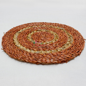 Artex Dong Thap Sets de table en jacinthe d'eau faits à la main en usine Tapis de table décoratifs pour espaces de restauration chics et décoration intérieure classique - Product Image 2