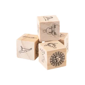 Set di Dadi Personalizzati per Yoga Acmea, Accessorio e Strumento di Supporto per i Yogaisti - Product Image 1
