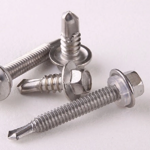 Tornillos autoperforantes de acero al carbono listos para enviar sujetadores de tornillo de madera de alta especificación del fabricante de Vietnam - Product Image 4