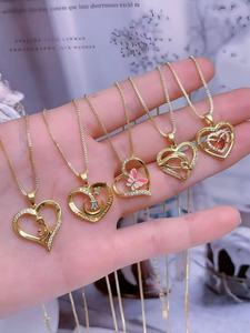 Collana Cuore per Mamma all'Ingrosso, Placcata in Oro 18k con Pendente d'Amore in Zirconia Cubica, Gioiello Delicato per Regalo alla Festa della Mamma - Product Image 5