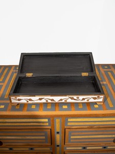 Caja de baratija con incrustaciones de resina y hueso intrincado, detalles finos de madera con incrustaciones de resina y hueso, perfecta para almacenar joyas - Product Image 4