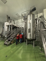 Fermenteur en acier inoxydable, bioréacteur, cuve sous pression de 2000 L, moteur pour la culture de bactéries, levures, champignons, contrôle PLC, utilisation en recherche