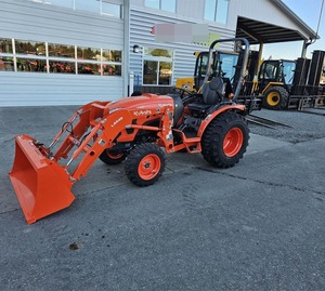 Tractor LX3520HSD 2025 - Tractor Compacto Premium para un Rendimiento Versátil - Product Image 1