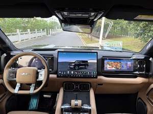 SUV tout-terrain robuste 2025 8 places 4x4 DMO 2.0 hybride, sans accident et prêt à être expédié - Product Image 3