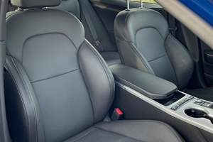 Kia Stinger <span class=keywords><strong>GT1</strong></span> AWD <span class=keywords><strong>2022</strong></span> d'occasion, 368 ch, V6 biturbo, bleu micro, peu modifiée - Product Image 5