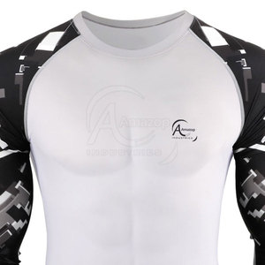 Wholesale Customized Logo <b>Men</b> <b>Compression</b> <b>Shirt</b> Short Sleeves Gym Wear <b>Compression</b> <b>Shirts</b> <b>For</b> <b>Men</b> - Product Image 4