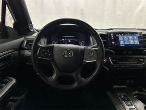 USADO EN BUEN ESTADO Y A UN PRECIO ASEQUIBLE, 2022 H - Passport Trail Sport AWD SUV/Crossover - Product Image 2