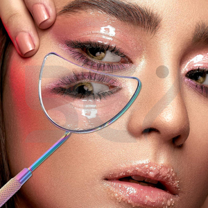 กระจกขนตาสำหรับดูแลส่วนบุคคลผลิตภัณฑ์ที่เป็นเอกลักษณ์ใหม่ล่าสุดรูปร่างโค้งสีรุ้ง - Product Image 5