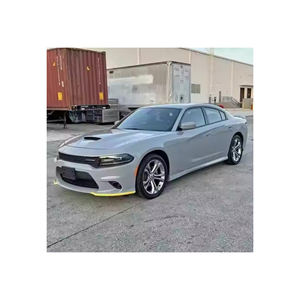 Dodge Challenger Widebody con apariencia audaz, manejo mejorado y motores potentes - Product Image 2