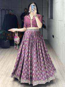 ผ้าเครปผ้าไหมที่ดูงดงามพิมพ์ลาย ajrakh lehenga choli แฟชั่นสำหรับผู้หญิงจาก Surat - Product Image 4