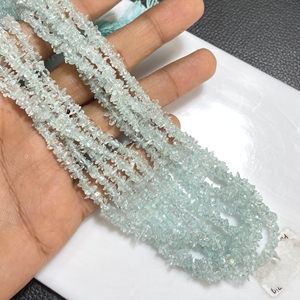 Aguamarina Chips Centro Taladro Cuentas sin cortar Aguamarina natural Cuentas en bruto - Product Image 2